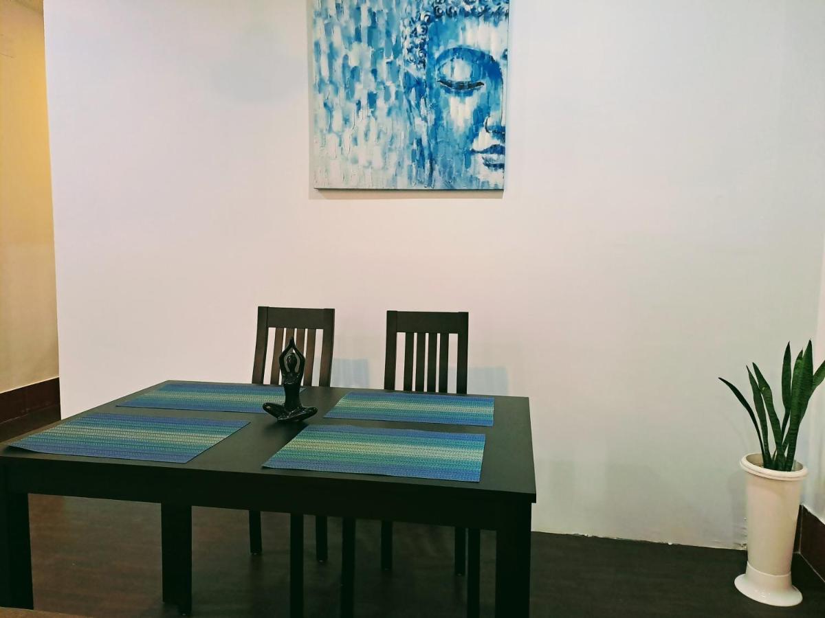 Strawberry Swing Homestay Guwahati Esterno foto